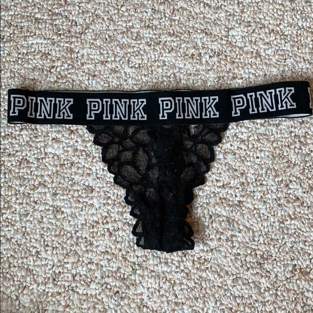 VS pink thong
